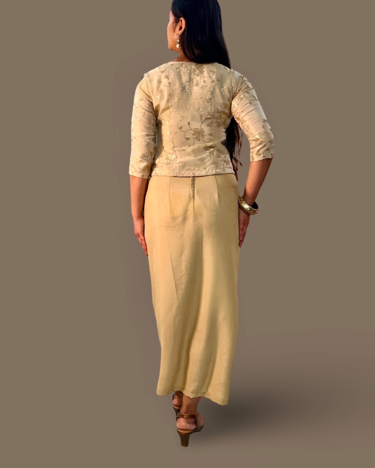 Drape skirt with elegant embroidered silk top