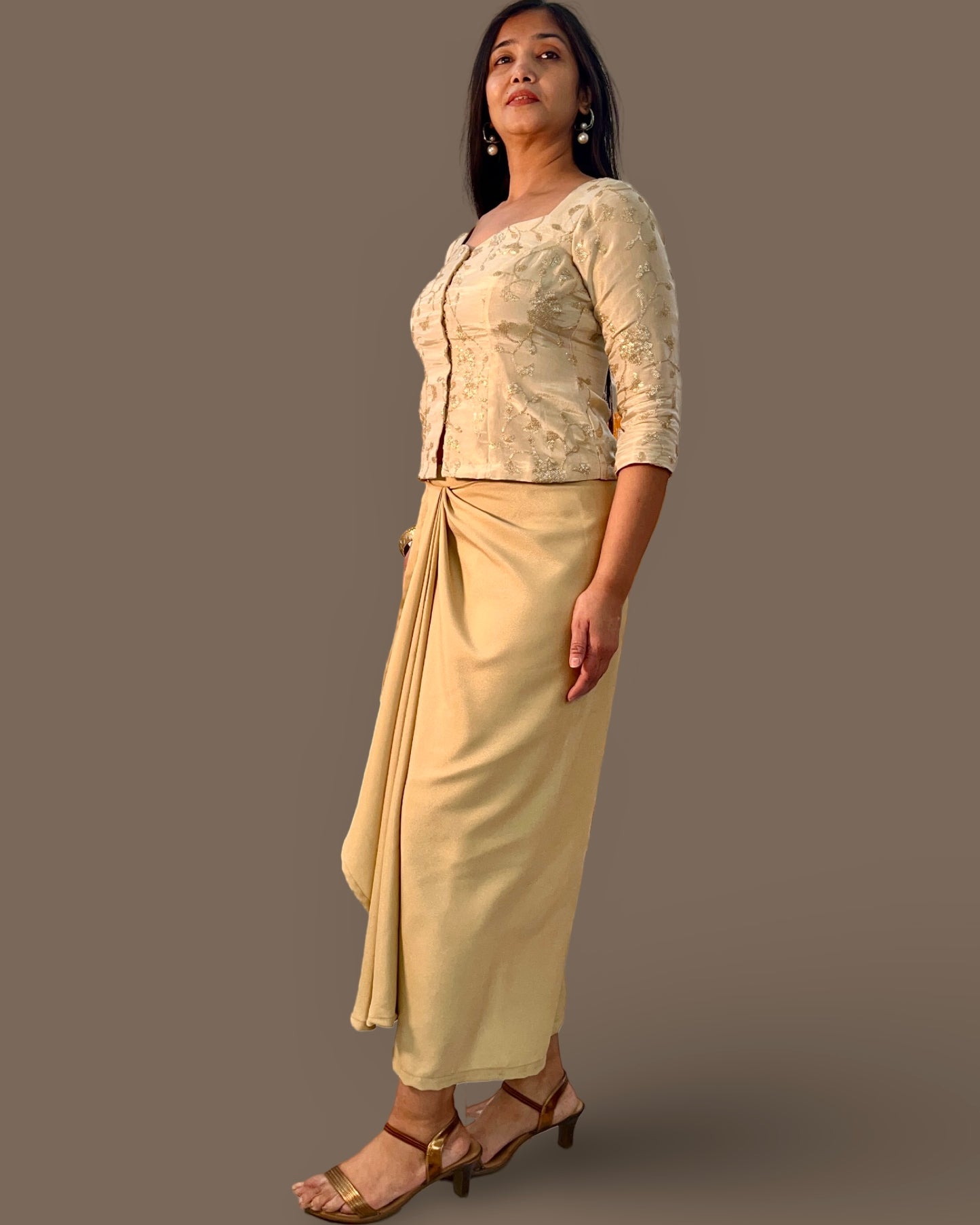 Drape skirt with elegant embroidered silk top
